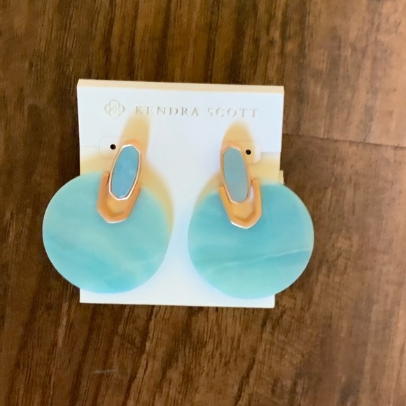 Kendra Scott Beautiful earring - Picture 3 of 6